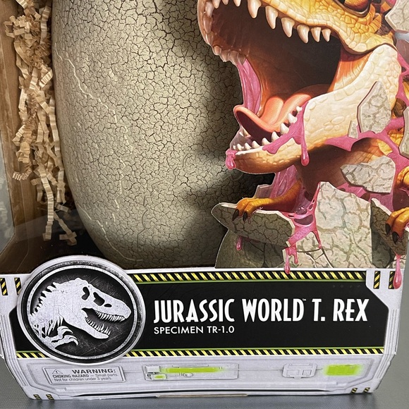 Jurassic World Primal Hatch T. Rex Tyrannosaurus Rex Dinosaur Baby Egg Toy NIB - Picture 4 of 12